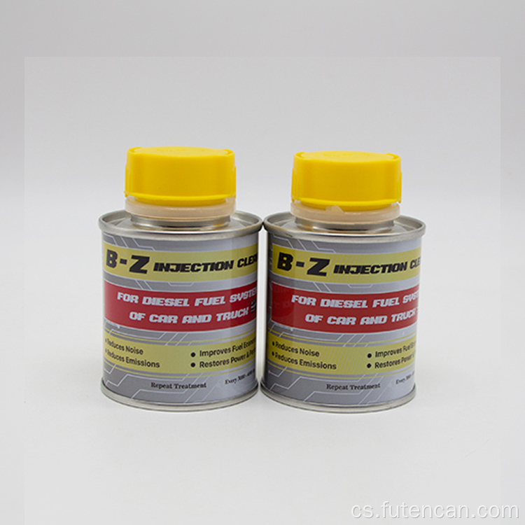 Prázdné plechovky s přísadami do paliva