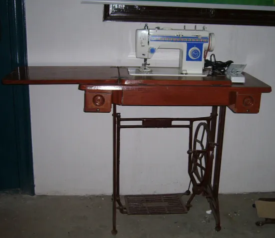 China Jeans Manufacturers - Multi-Function Sewing Machines for Embroidery and Domestic Use