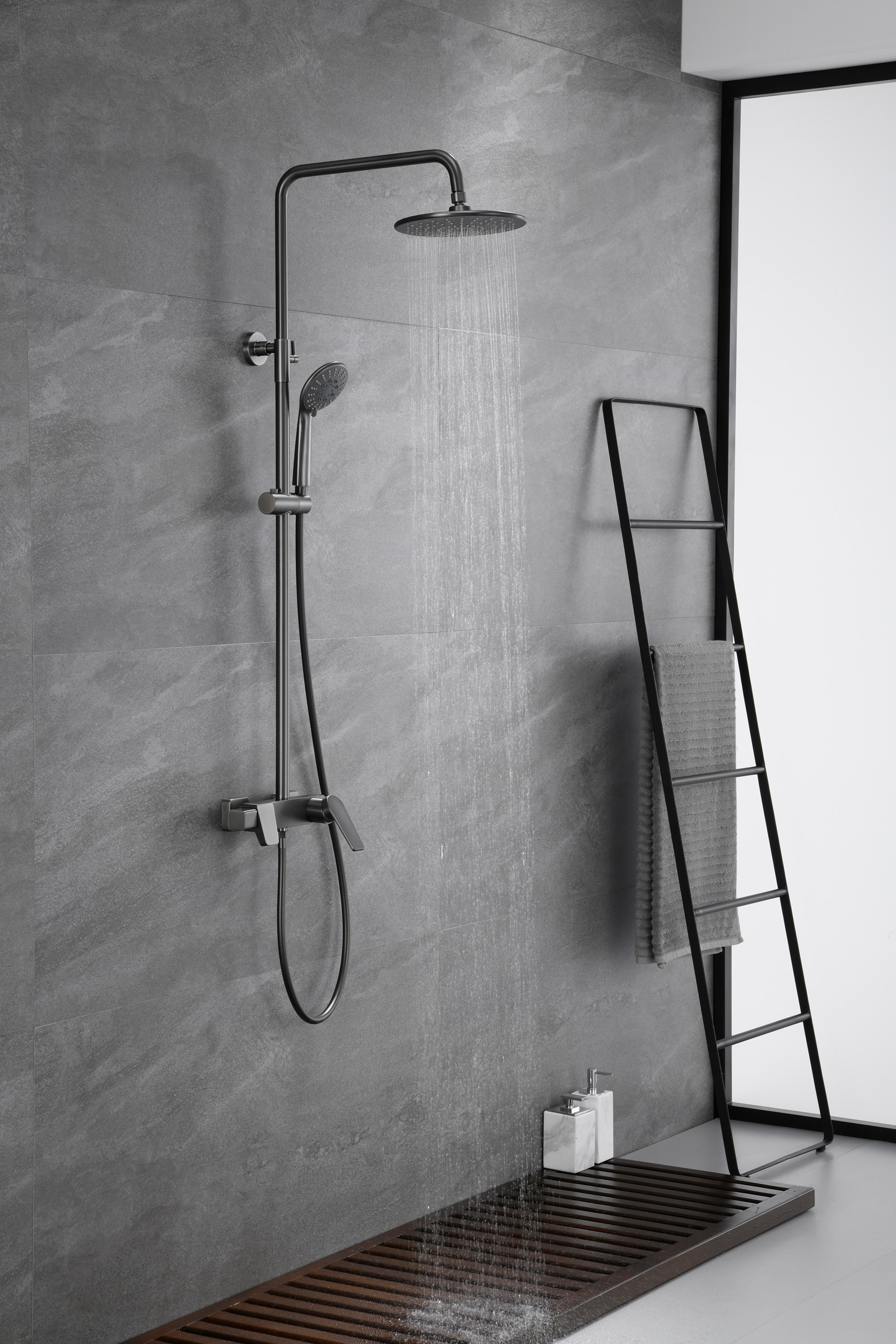 exposed shower faucet set