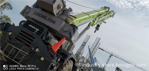 Promotion Price on 75 Ton Zoomlion Rough Terrain Crane (RT75) Model: A Versatile Mobile Crane for Heavy Lifting