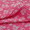 Geknitterter Polyester-Kleiderstoff mit Blümchenmuster und Blumenmuster