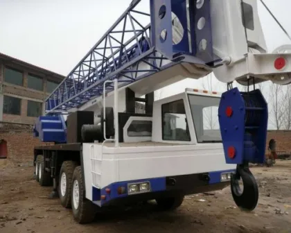 TADANO GT-900XL