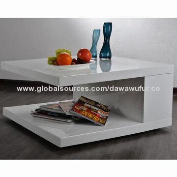 Coffee Table in Modern Style with 80 x 80 x 40cm Size