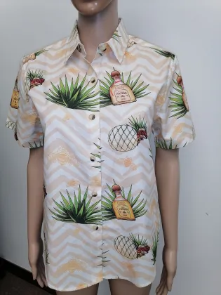 Mens casual shirt short-sleeves shirt