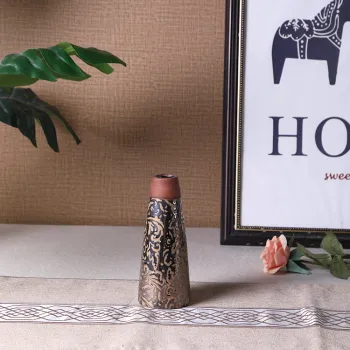 Retro Flower Vase: Western Style Simple Relief Design Small Circular Cone Ceramic Table Decor for Restaurants