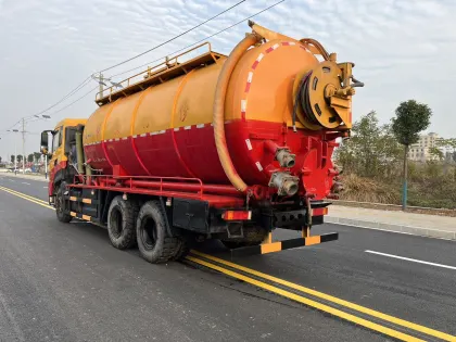 Professional Dongfeng Multi-Functional Truck for Pipeline Dredging, Sewage Suction, and Manure Removal