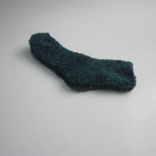 Feather Yarn Socks 