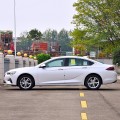 Бензиновый хэтчбек среднего размера Buick Regal