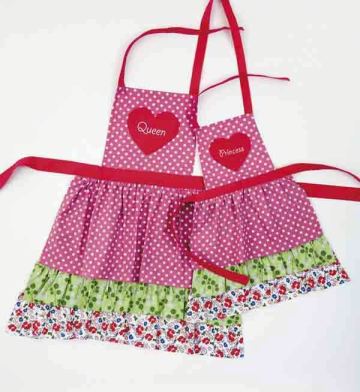 aprons with various patterns