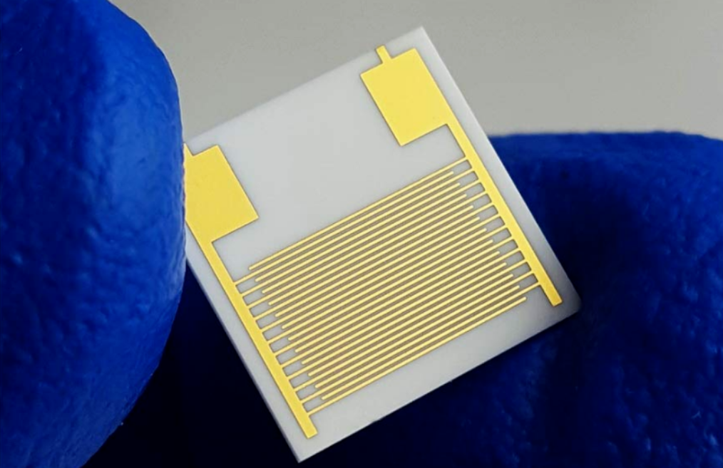 Alumina ceramic thin film circuit
