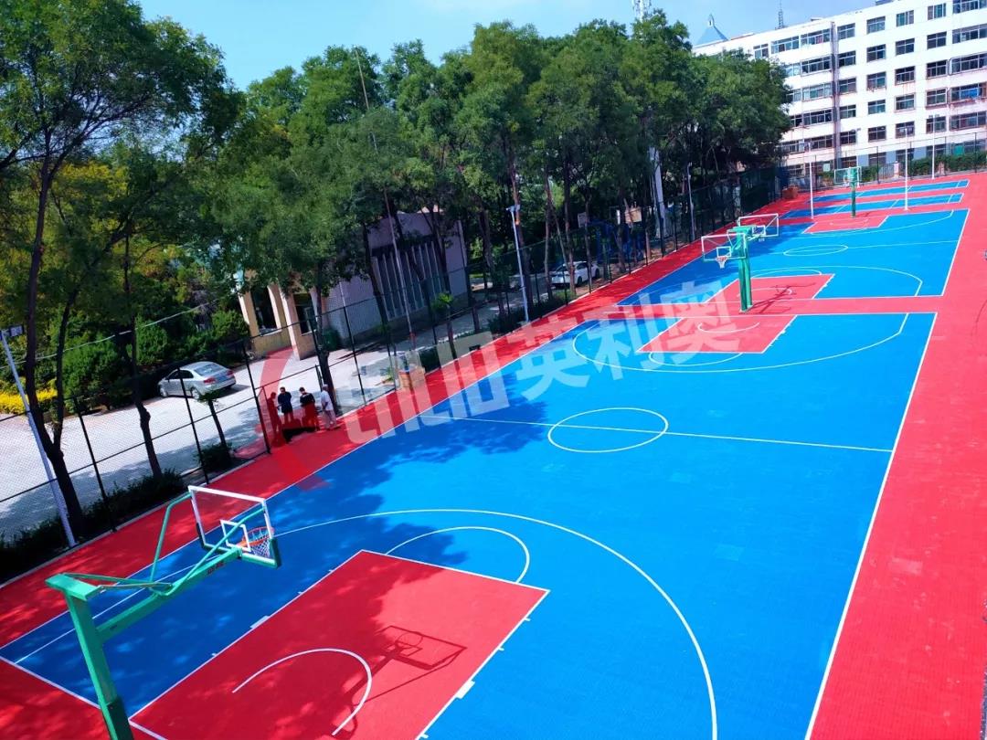 basketball court 