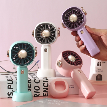 Ventilador portátil recarregável de astronauta