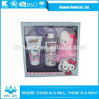 Naturally hello kitty bath gift set for girl