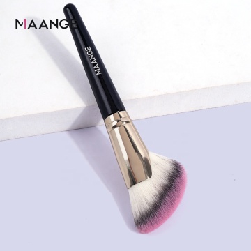 Professional Make-up Brushes - MAANGE Factory Price Wholesale Sickle Shape Face and Nose Contour Brush