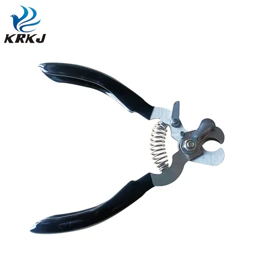 Safe Pet Nail Clippers with Protective Device