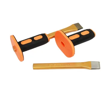 Professional Chisel Crafted from Heat-Treated Cr-V Steel: Exceptional Strength and Durability Due to Forged Construction