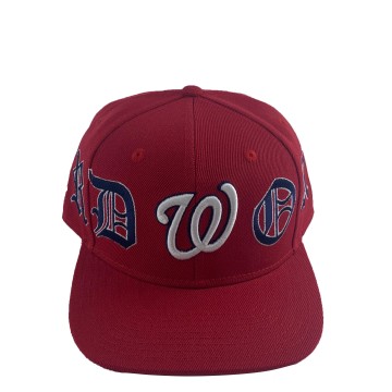 High Quality Wholesale Custom Snapback Hats with Embroidered Logos