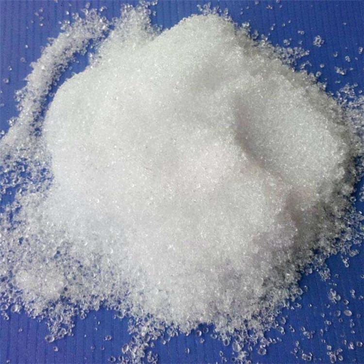 Acetato de sodio comúnmente utilizado como conservante en los alimentos