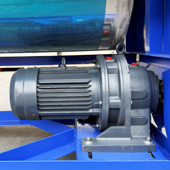 Mixer horizontal stainless steel untuk pencampuran warna plastik