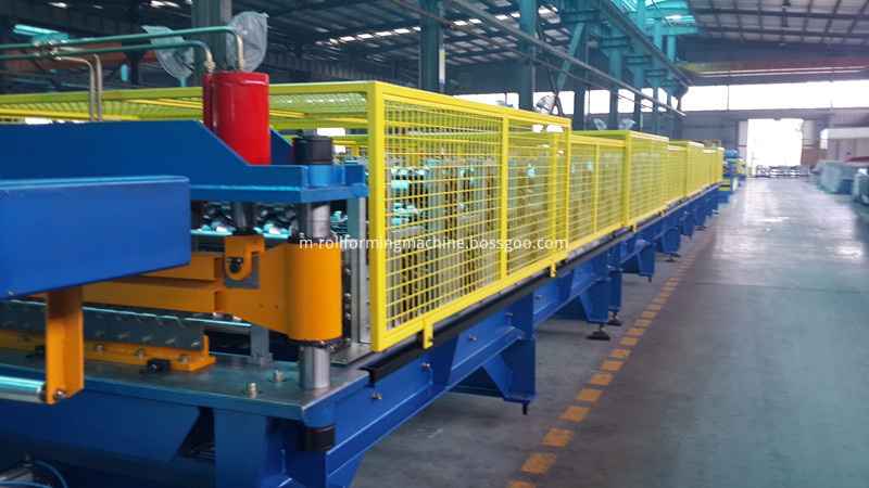 Wall panel rolling production line 