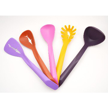 2014 new design 5pcs set of nylon kitchen tools,  kitchen Utensils