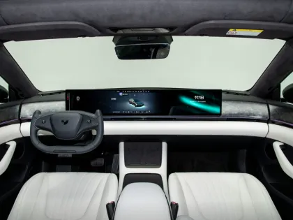 2024 Geely Ji Yue 07: Chinese Luxury EV Sedan with AWD and Lithium Battery