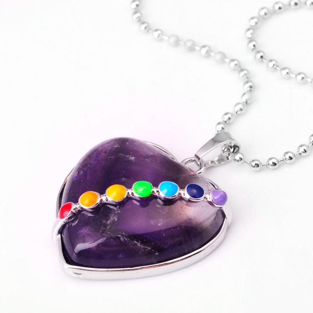 Collier pendentif coeur améthyste avec sept pierres précieuses