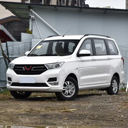 New Wuling Hongguang S mid-size SUV