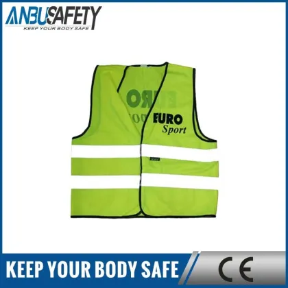 High visibility cycling safety vest with reflector
