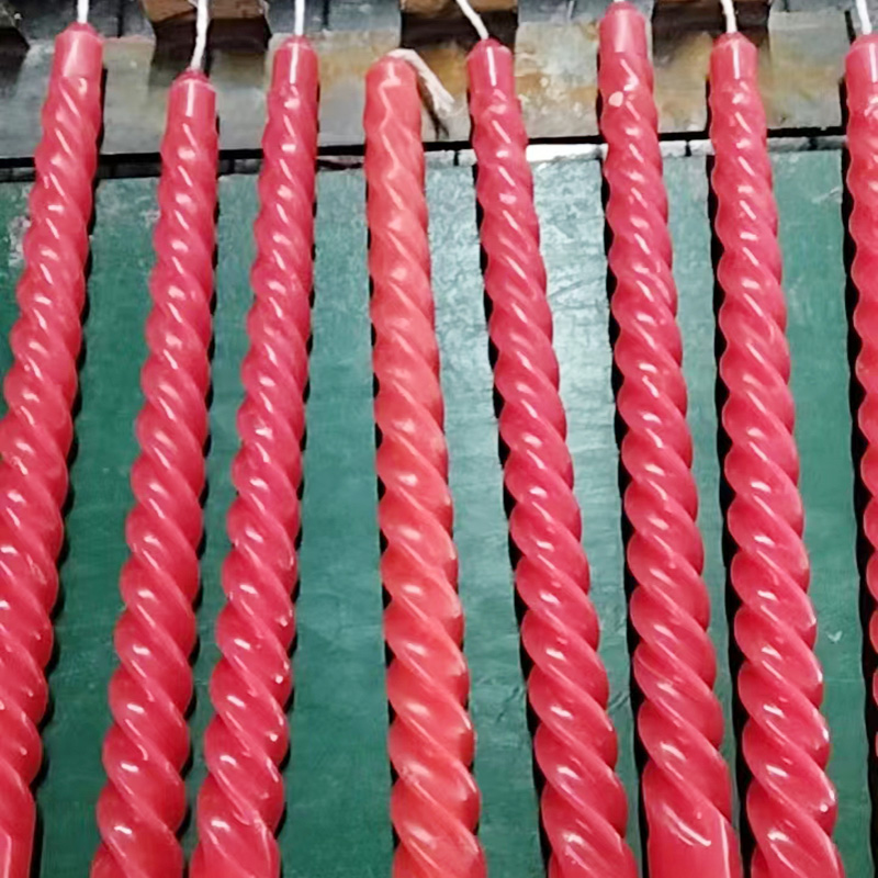 red spiral candle