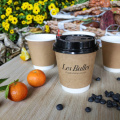 Xícaras de café compostáveis ​​​​ecologicamente corretas