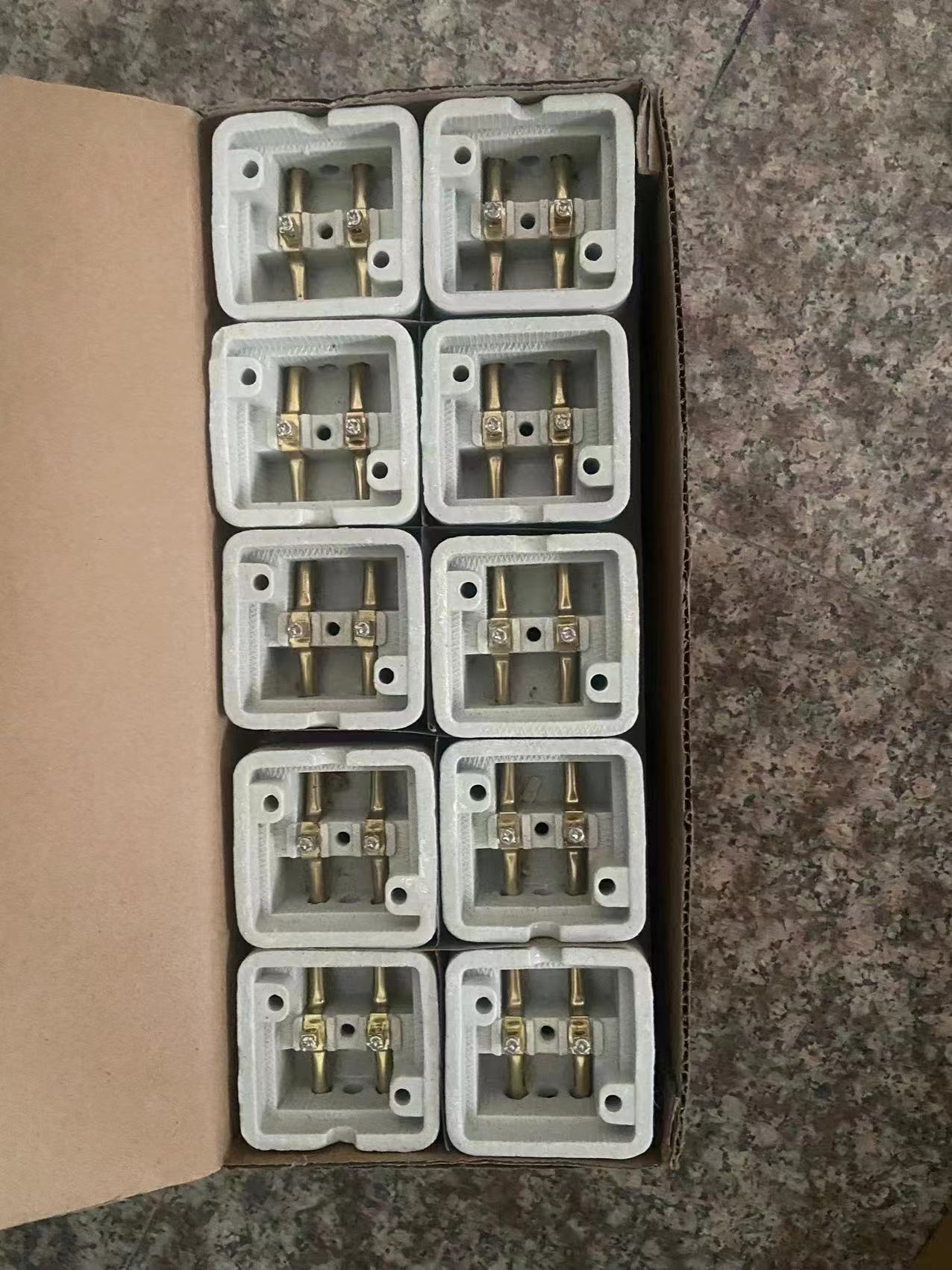 Ceramic Socket Porcelain Female Industrial Socket 385 250v 10a 3-way ...