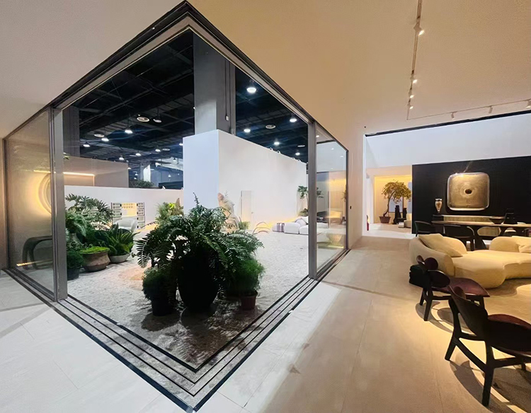 Thin Track Sliding Door (1)