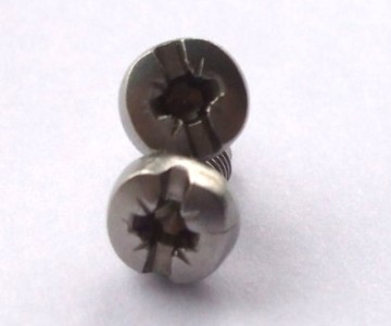 Machine Screws oval head phillips+Slot