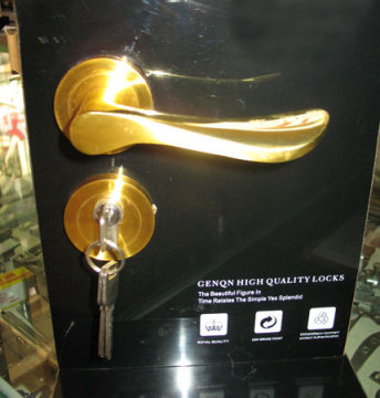 Maniglia porta legno