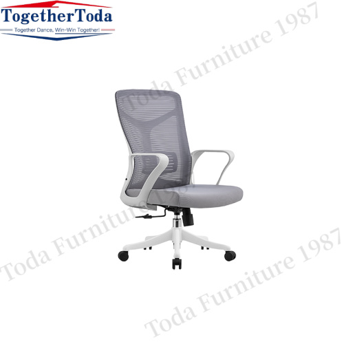 Novo design Cadeira de escritório de malha reclinável ajustável barato