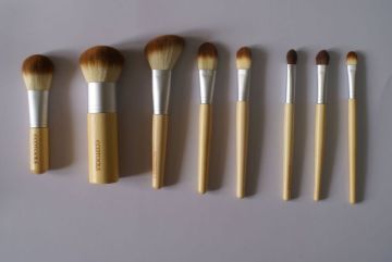 High quality bamboo handle cosmetic brush,available in various color,Oem orders are welcome