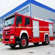 Precio más bajo Howo 5t Camión de lucha contra incendios
