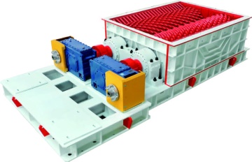 Double toothed roll crusher