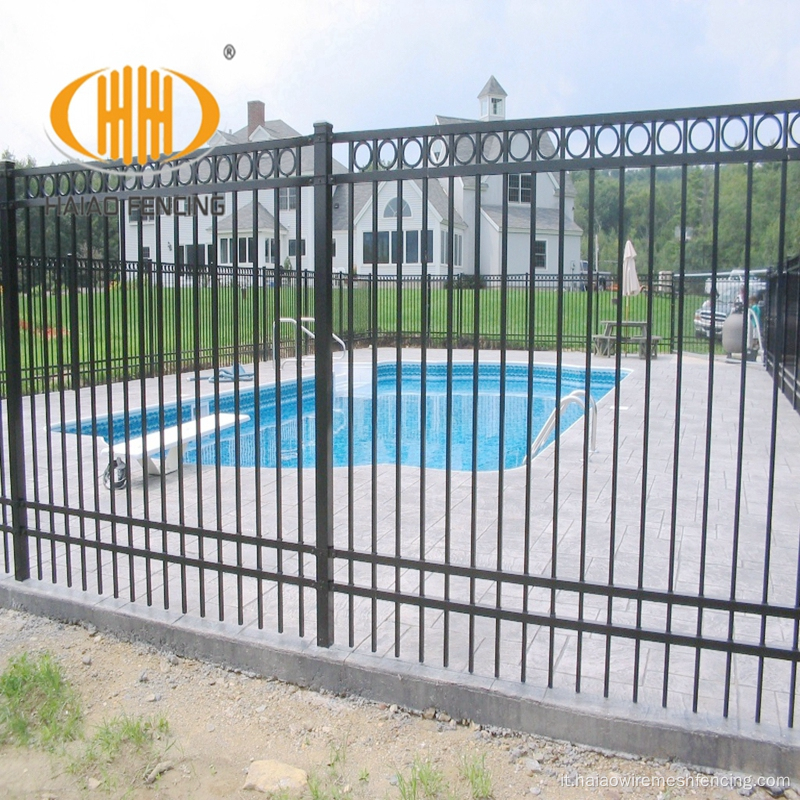 Pannelli di recinzione di ferro pressante a basso costo in acciaio ornamentale