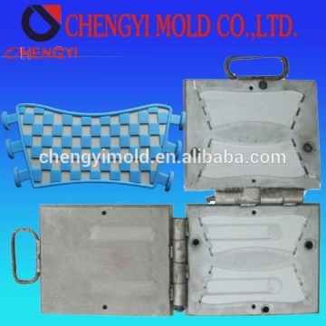 2015 newest pvc vertical injection molding machine flip flop strap mold