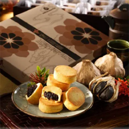 Taste sweet and sour of black garlic