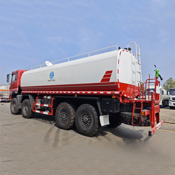 High-Performance DongFeng 8x4 30CBM Water Sprinkler Vehicle with 8+1 Tires