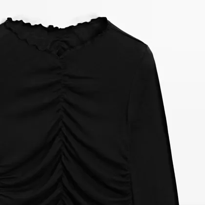 Women's pleated long sleeved T-shirt