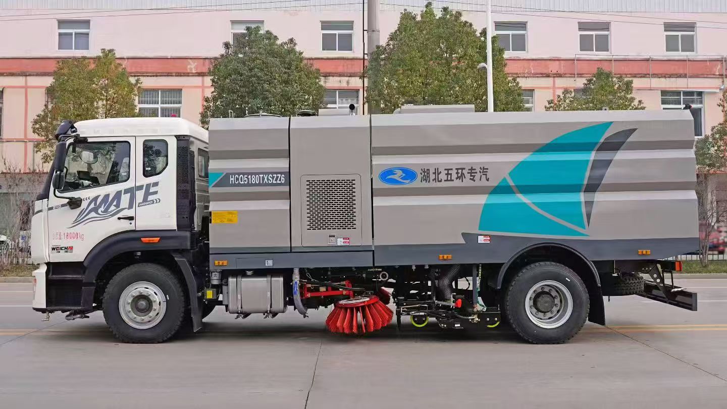Durable Road Cleaner Truck for Public Areas