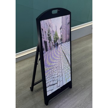 Güneş Işığında Okunabilen 4500nit Mobil Dış Mekan Dijital Ekran