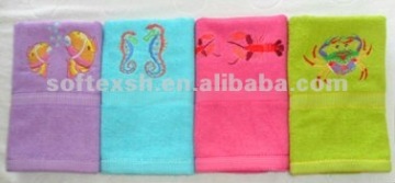 cotton dobby bath towel with embroidery