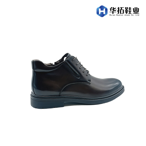 Κομψή συλλογή ανδρικών δερμάτινων υποδημάτων