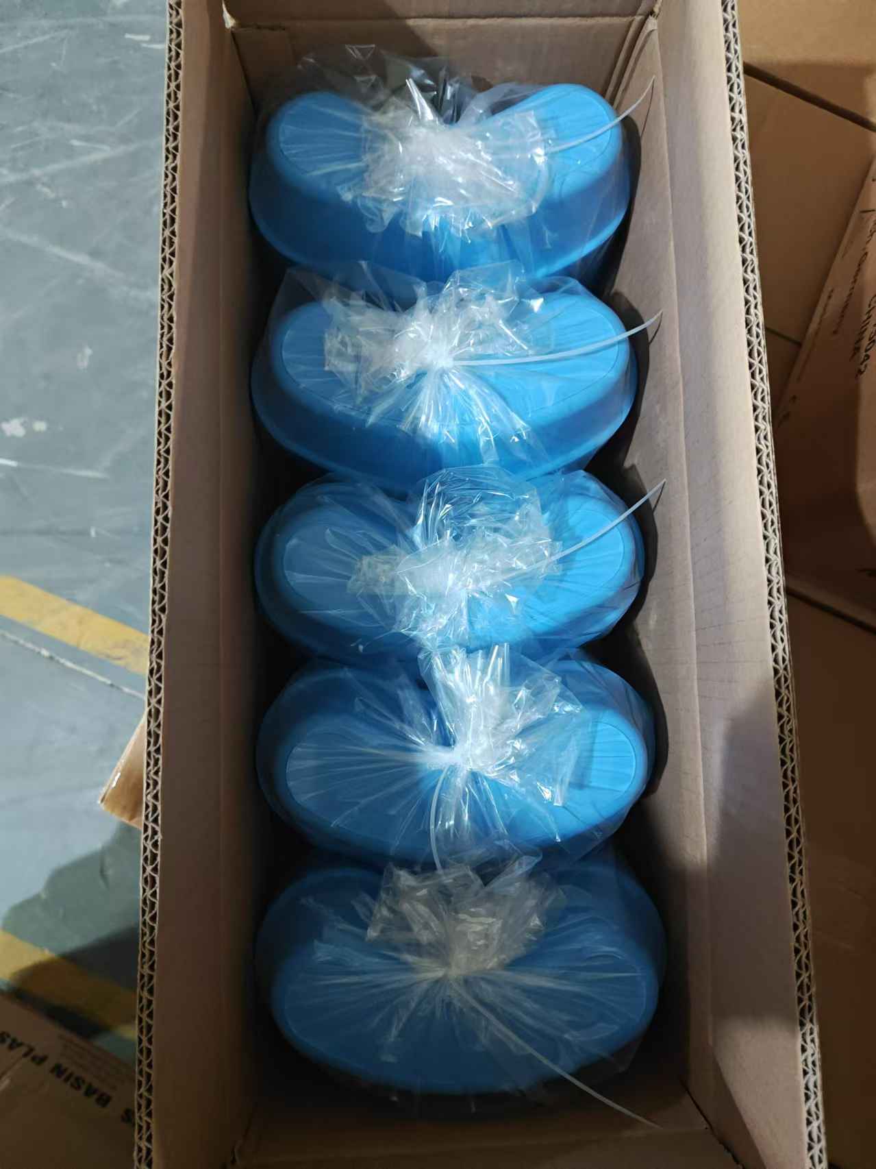 PLASTIC EMESIS BASIN 500CC 01 (5)