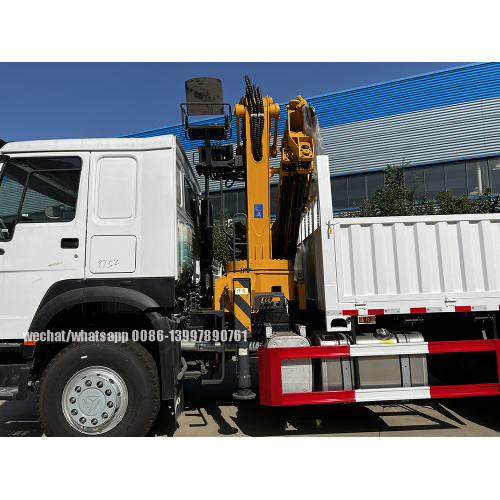 SINOTRUCK 10wheels 336HP Truck With XCMG 8T Articulated Crane